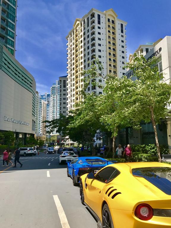 Forbestown Place At The Fort Bgc Taguig Buitenkant foto